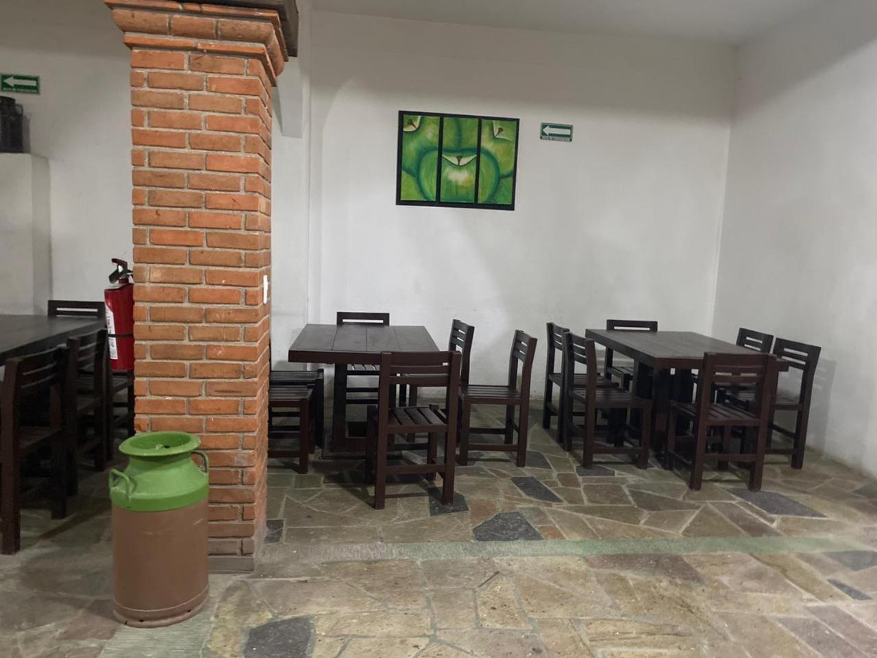 Hermanos Feregrino Bernal Exterior foto